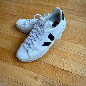 Veja Campo Leather Sneakers Sz 41 US 10